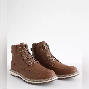 NWT Men's BKE From Buckle Midtown Boot in Color Cognac With Plaid Lining Size 10